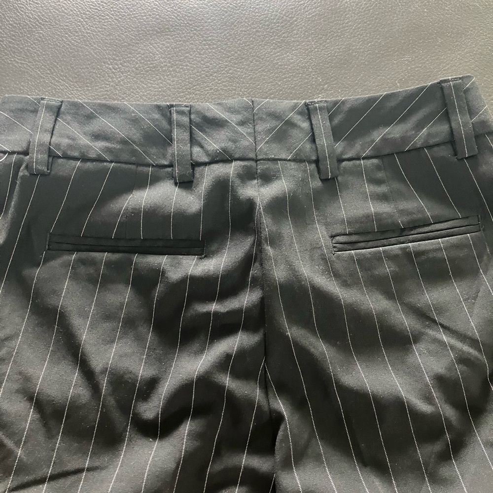 H&M Women’s Black and White Pinstripe Dress Pants Size 4 - Picture 7 of 7